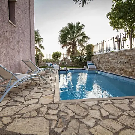 Pearls Of Crete - Residences Makry Gialos (Crete)